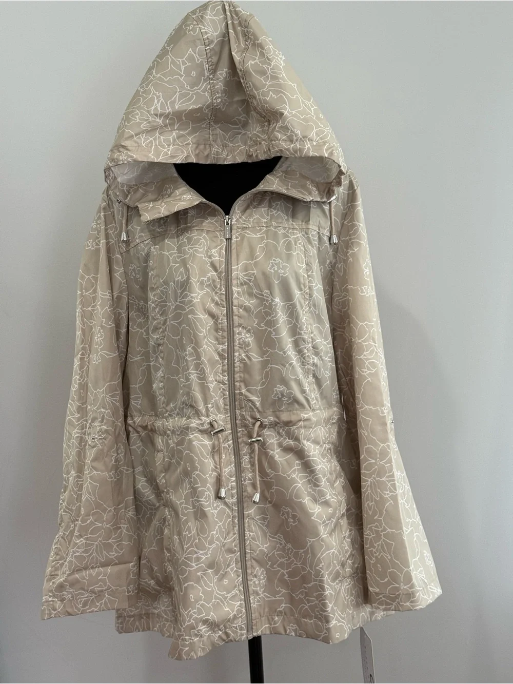 New Susan Graver L Light Beige Floral Hooded Rain Jacket - Women's 607